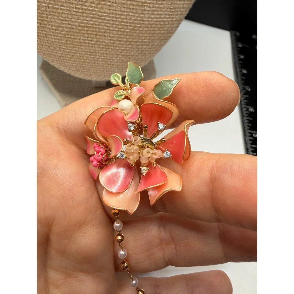 N/A intricate floral